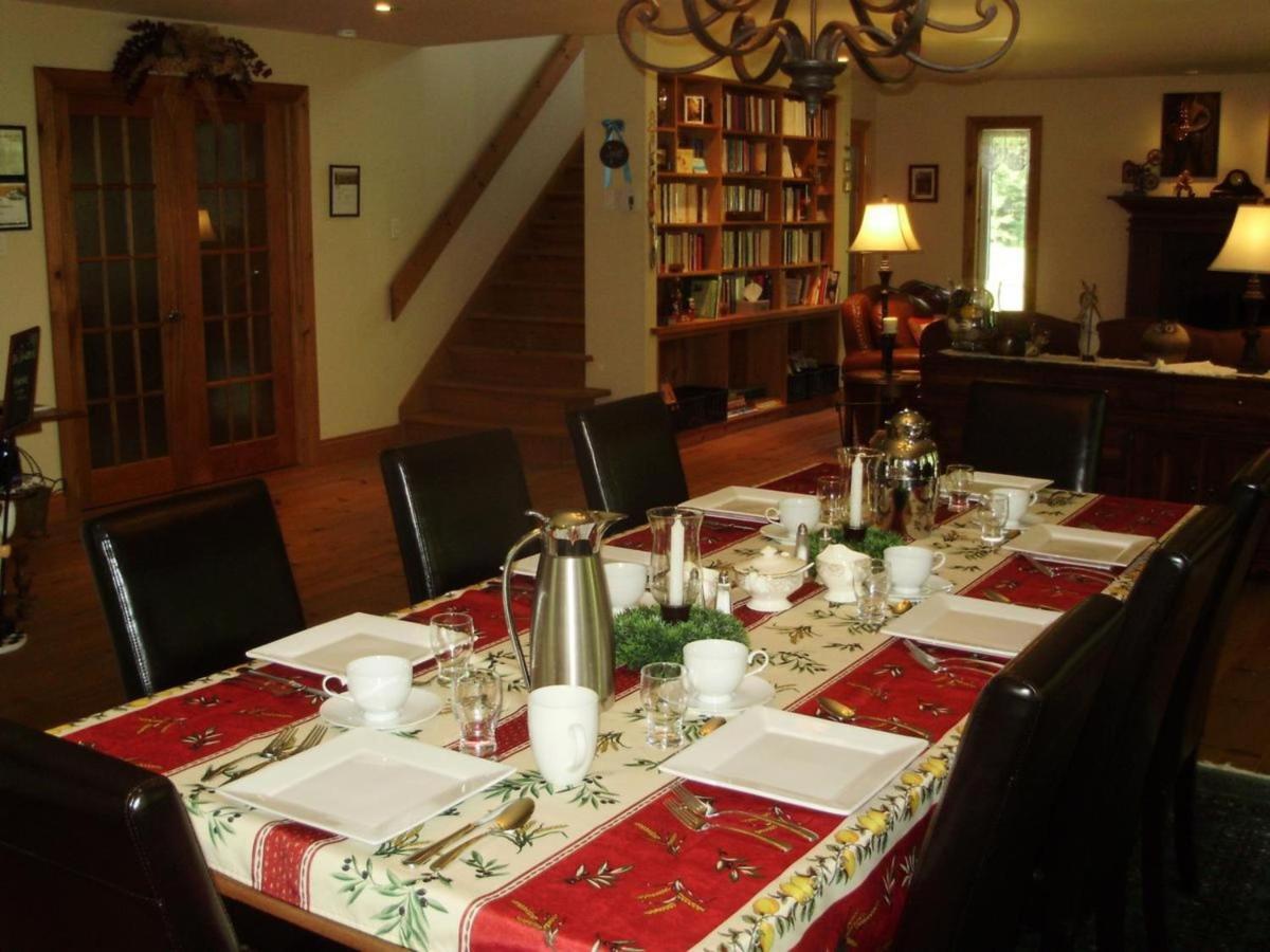 La Petite Douceur Bed & Breakfast Lac-Superieur Eksteriør bilde