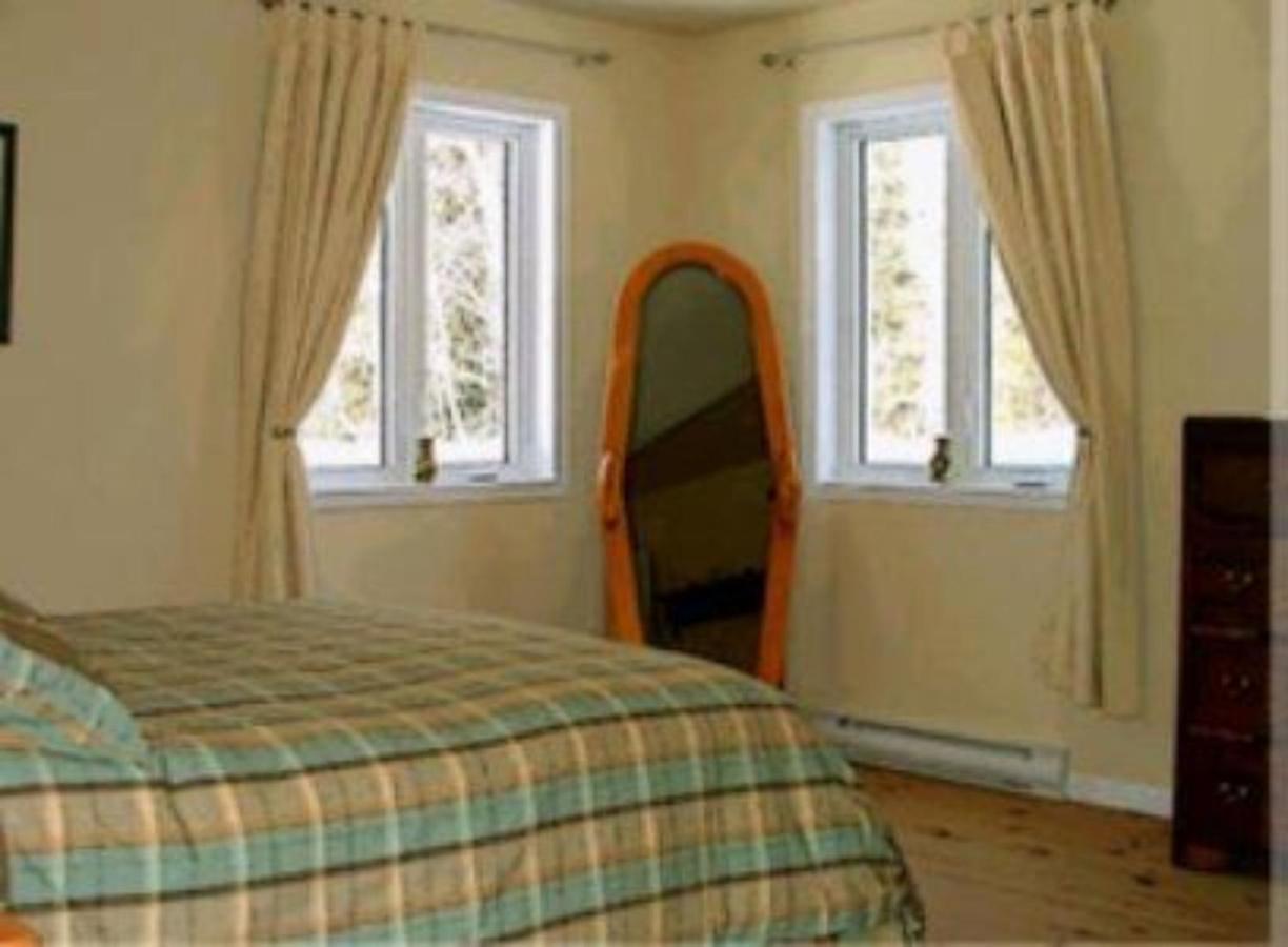 La Petite Douceur Bed & Breakfast Lac-Superieur Eksteriør bilde