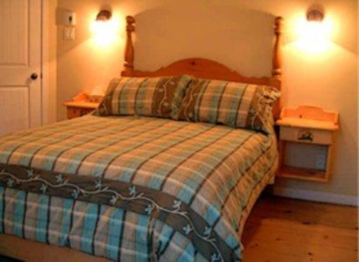La Petite Douceur Bed & Breakfast Lac-Superieur Eksteriør bilde
